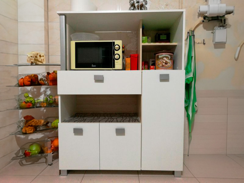 Foto de cliente de Mueble auxiliar microondas de 3 puertas 99x132