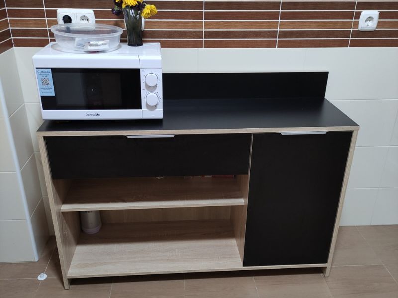 Foto de cliente de Mueble auxiliar microondas roble y negro 123x85 cm