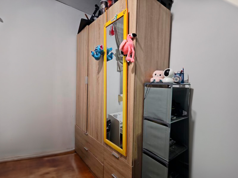 Foto de cliente de Armario ropero 3 puertas 4 cajones roble 135x200 cm