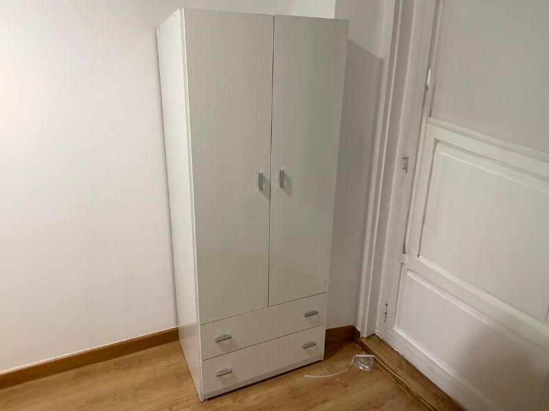 Foto de cliente de Armario Juvenil Turín Dormitorio Juvenil 2 Cajones Color Blanco Brillo 74x180 cm