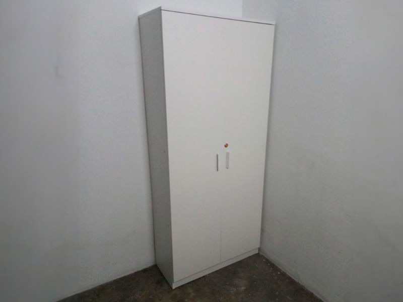Foto de cliente de Armario Multiusos Escobero 2 Puertas Blanco Mate 80x180 cm