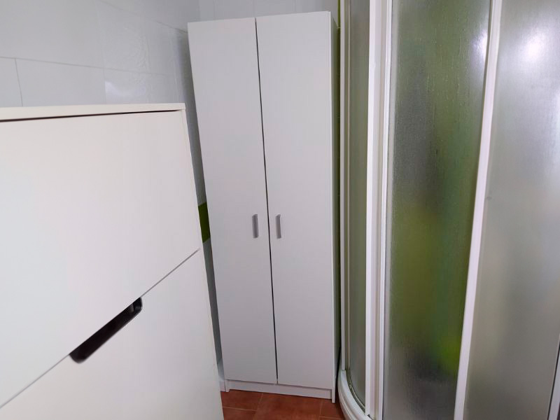 Foto de cliente de Armario Multiusos 59x180 Aspiradora