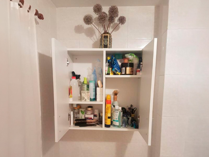 Foto de cliente de Muebles cocina blanco y gris cemento