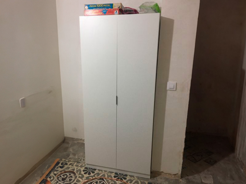 Foto de cliente de Armario De 2 Puertas y Estante En Color Blanco Mate 82x180 cm