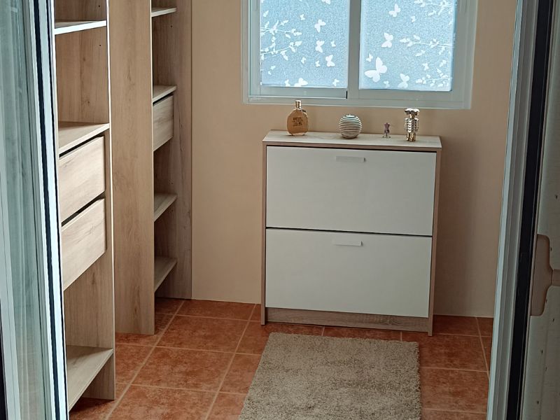Foto de cliente de Mueble Zapatero 2 Puertas Tibet Roble Cambrian y Blanco 74 cm
