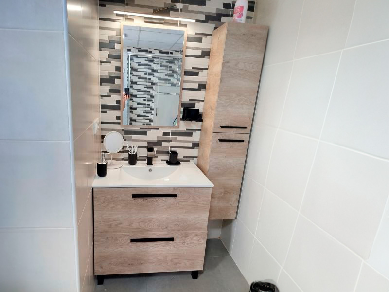 Foto de cliente de Columna de Baño Athena 2P Roble 30X150 cm