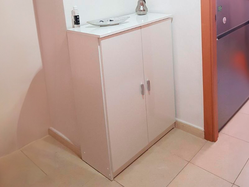 Foto de cliente de Mueble Zapatero Recibidor Armario Bajo Auxiliar Color Blanco 74 cm