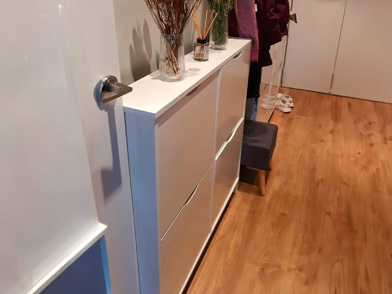Foto de cliente de Mueble Zapatero Recibidor Pasillo Estrecho Mary Color Blanco Con Patas 97 cm