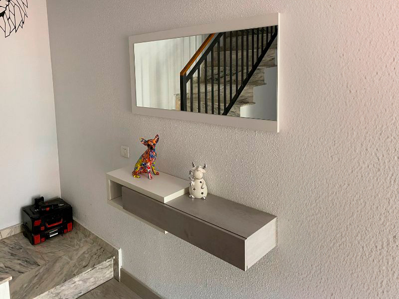 Foto de cliente de Mueble de Entrada Recibidor Estilo Industrial con Espejo 95 cm