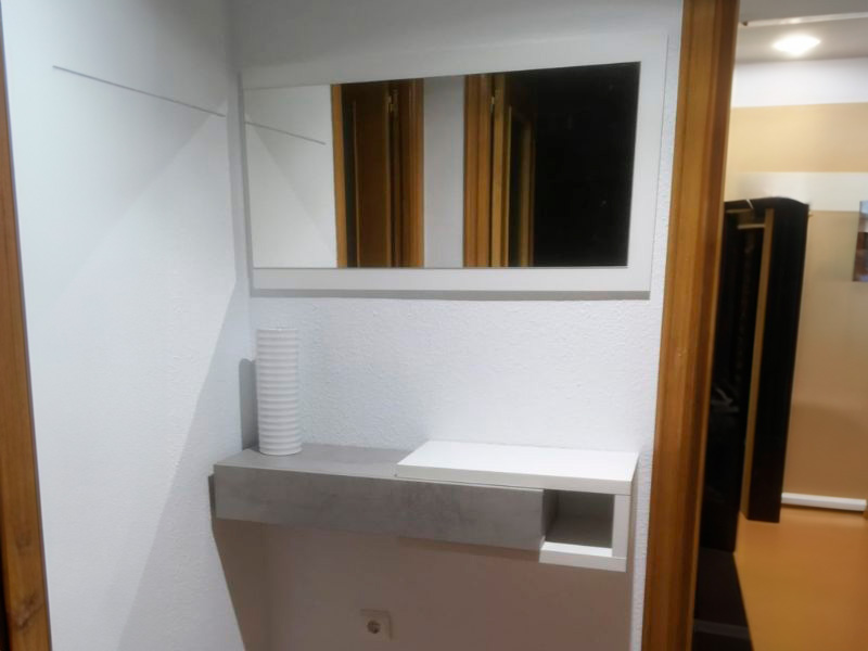 Foto de cliente de Mueble de Entrada Recibidor Estilo Industrial con Espejo 95 cm