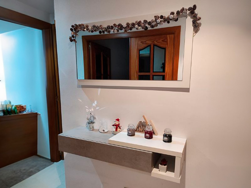 Foto de cliente de Mueble de Entrada Recibidor Estilo Industrial con Espejo 95 cm