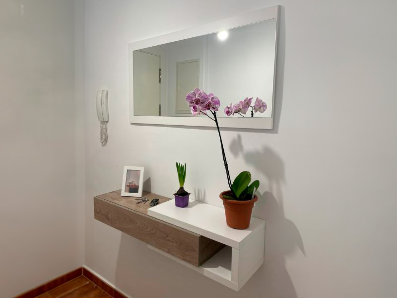 Foto de cliente de Mueble de Entrada Recibidor Noon con Espejo Blanco Y Roble 95 cm