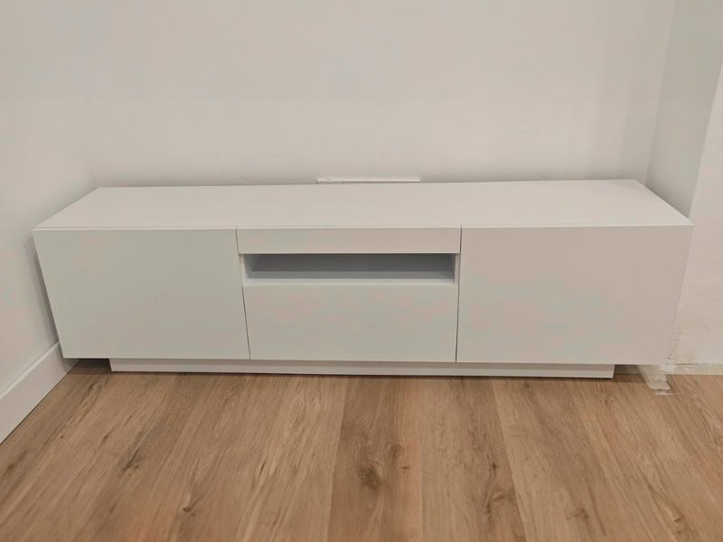 Foto de cliente de Mueble Tv Sami en Color Blanco Mate 200 cm