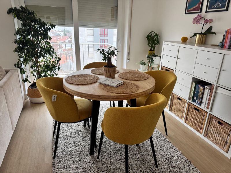 Foto de cliente de Mesa Comedor Redonda Extensible Berg Madera Color Roble Nordish y Negro 100-180x100 cm