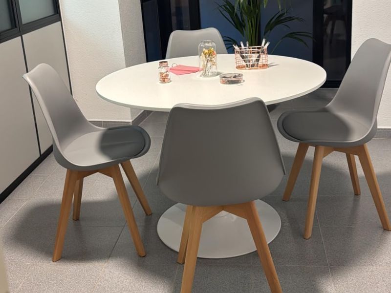 Foto de cliente de Mesa redonda fija Gina blanca cocina comedor 110x110 cm