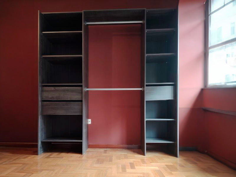 Foto de cliente de Vestidor Extensible con 3 Cajones Miami Color Roble Waterford 154/192x205x50 cm