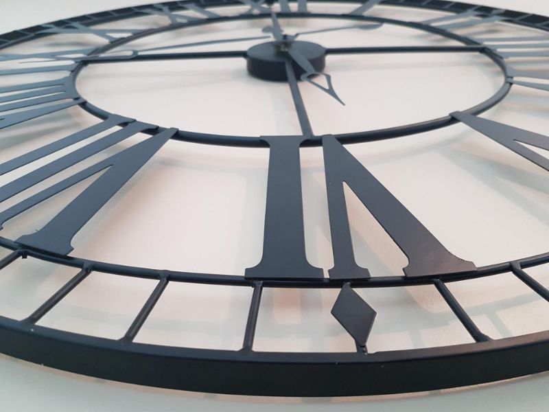 Foto de cliente de Reloj de pared Tibor Color Negro 88 cm