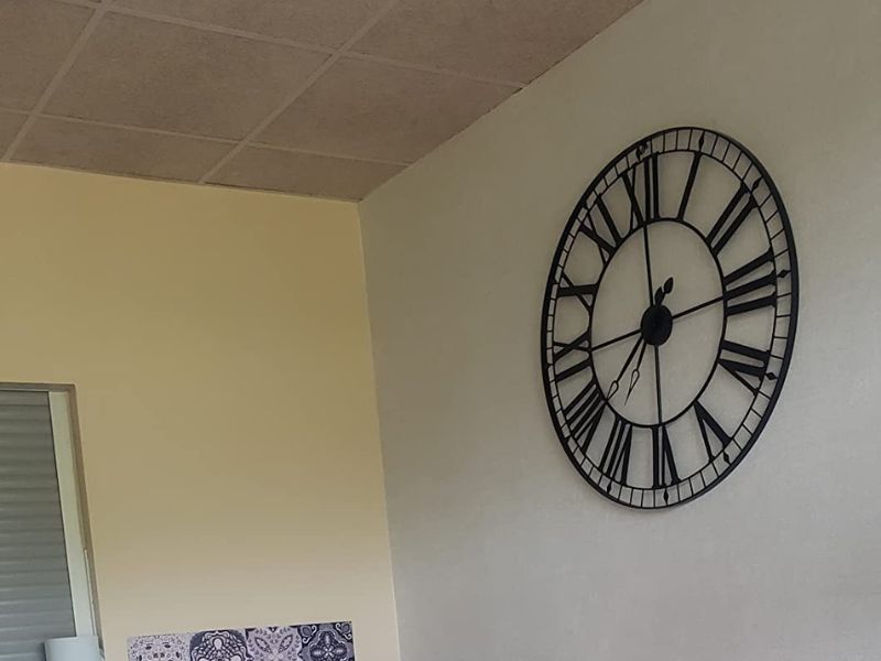 Foto de cliente de Reloj de pared Tibor Color Negro 88 cm