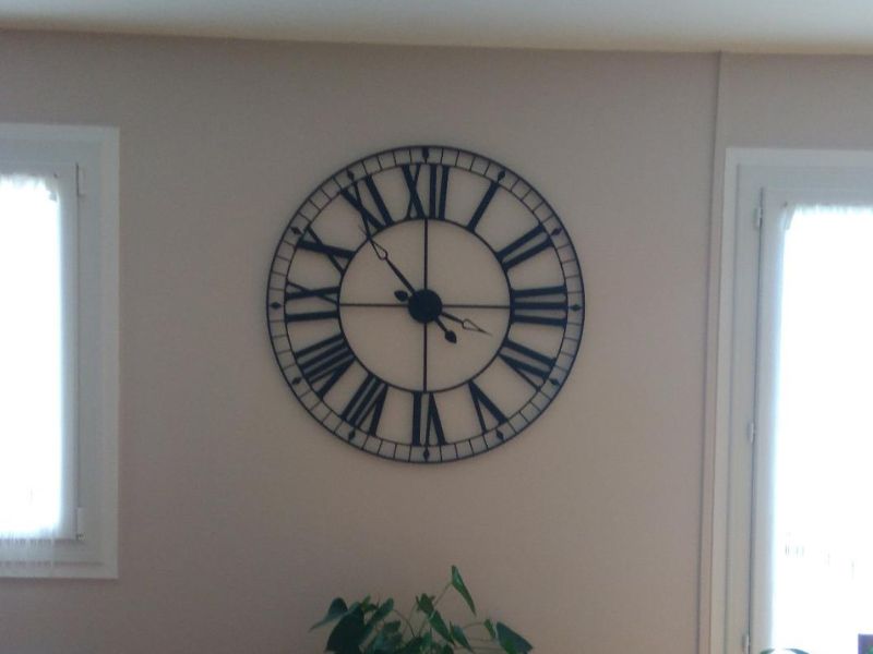 Foto de cliente de Reloj de pared Tibor Color Negro 88 cm