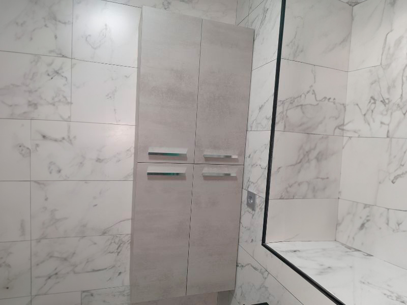 Foto de cliente de Columna de Baño Color Gris Cemento Suspendida 2P 30x150 cm