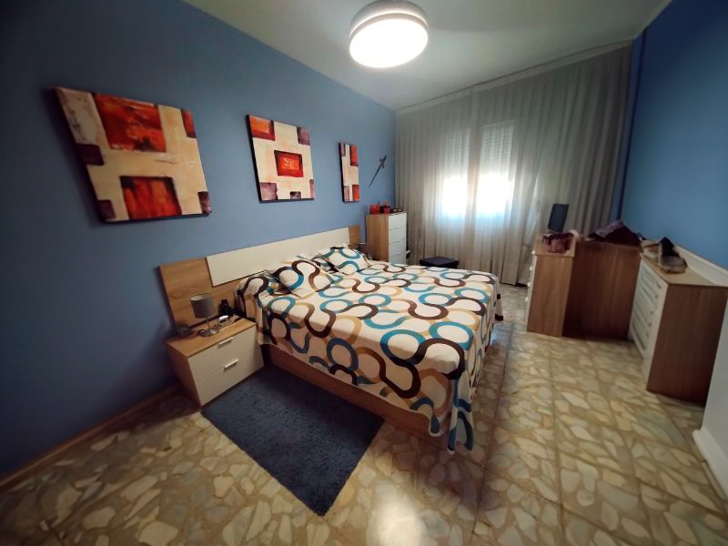 Foto de cliente de Cabecero de Cama con Mesitas Para Habitación Matrimonio 247 cm