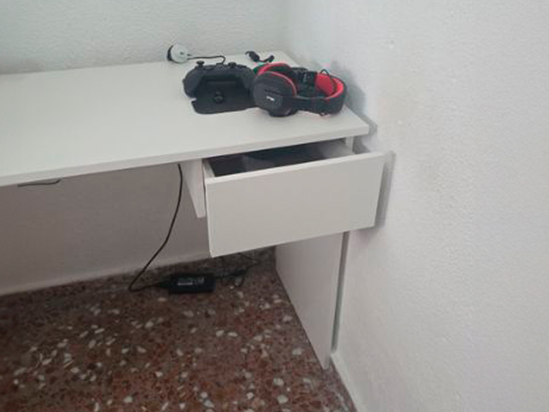 Foto de cliente de Mesa Escritorio Turín  Estudio Juvenil Con Cajón Color Blanco Mate 90 cm