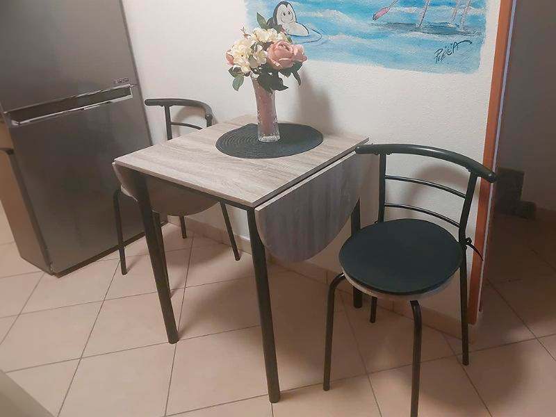 Foto de cliente de Conjunto Mesa y 2 Sillas Roble y Negro Butterfly