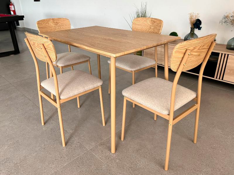 Foto de cliente de Conjunto Mesa y 4 Sillas Vex Estilo Industrial Color Roble Claro y Champagne