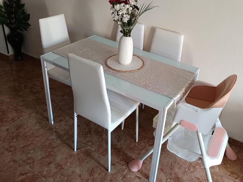 Foto de cliente de Silla de Comedor Avat Moderna en Color Blanco