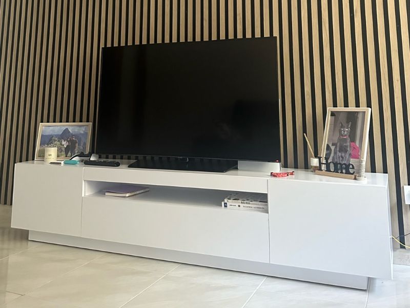 Foto de cliente de Mueble Tv Sami en Color Blanco Mate 200 cm