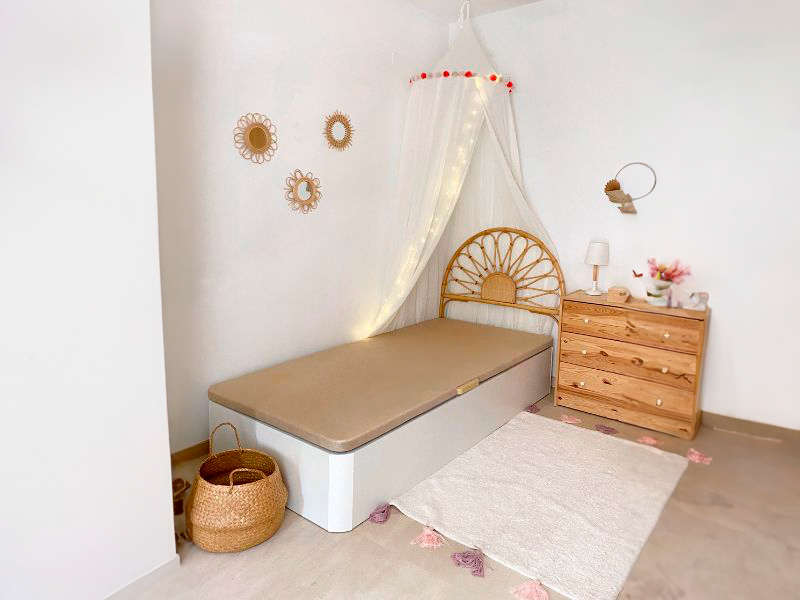 Foto de cliente de Cama Canapé de Apertura Lateral Plenit Blanco Mate Con Base Tapizada
