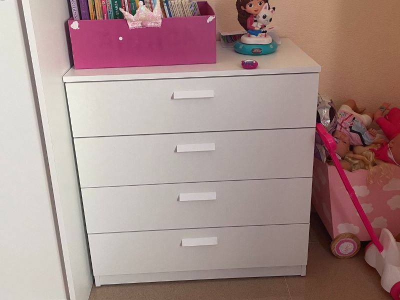 Foto de cliente de Cómoda Blanca 4 Cajones Tibet 74x78 cm