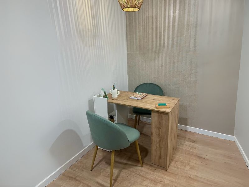 Foto de cliente de Mesa escritorio Kenia Roble Nodi y Blanco Artik 100 cm