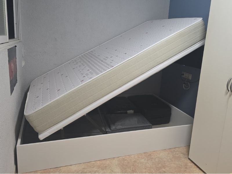 Foto de cliente de Pack Canapé Gred + Colchón Viscoelástico 22 cm Color Blanco Mate