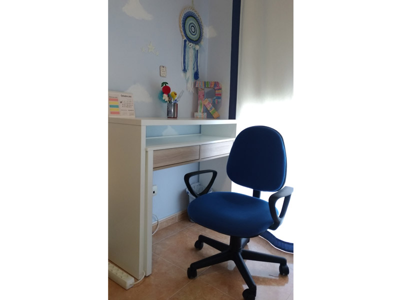 Foto de cliente de Mesa Escritorio Extensible Blanco Artik Y Roble Canadian 99 cm