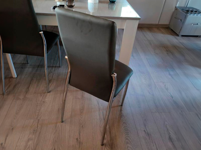 Foto de cliente de Sillas De Comedor Moderna Laci De Polipiel Y Metal Cromado Color Gris