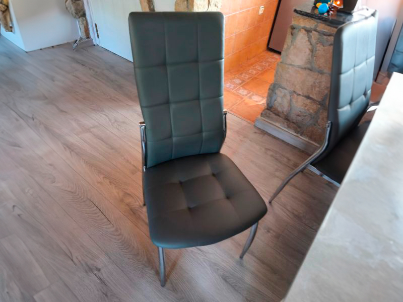 Foto de cliente de Sillas De Comedor Moderna Laci De Polipiel Y Metal Cromado Color Gris