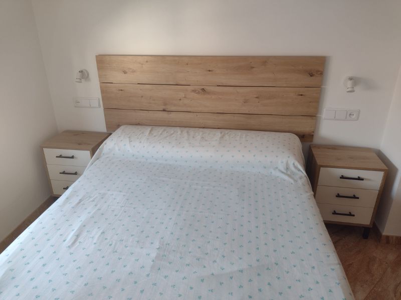 Foto de cliente de Cabecero con 2 Mesitas Lúmina en Blanco Artik y Roble Nodi 240 cm