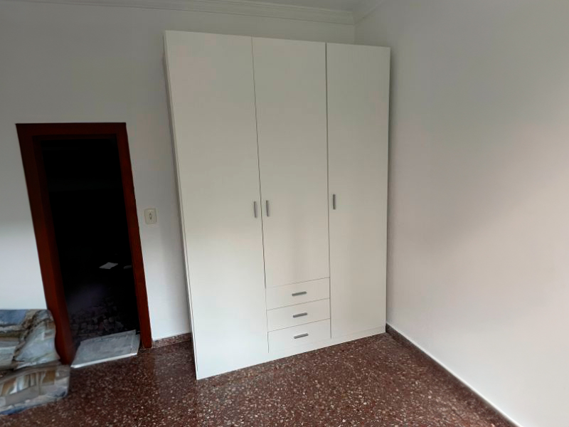 Foto de cliente de Armario Grande Roma Blanco 3 Cajones 3 Puertas 149x216 cm