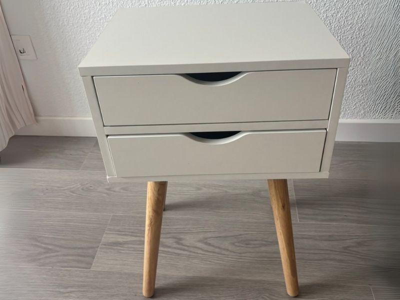 Foto de cliente de Mesita de Noche Nórdica Fiano 2 Cajones 40x60 cm