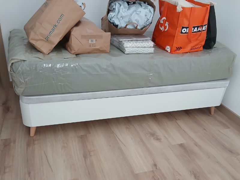 Foto de cliente de Cama Canapé Blanco Mate