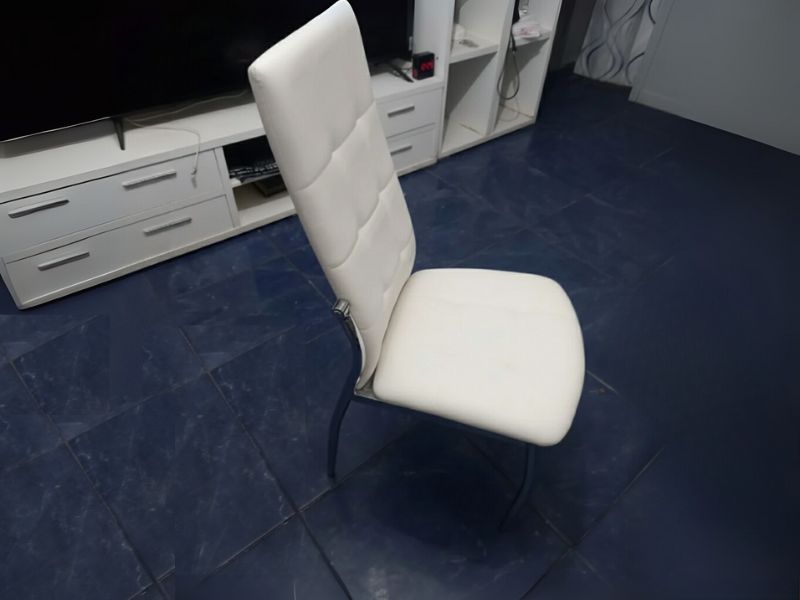 Foto de cliente de Sillas De Comedor Moderna Laci De Polipiel Y Metal Cromado Color Blanco