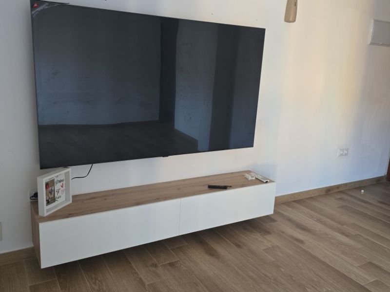 Foto de cliente de Mueble TV Kaway Salón Comedor Roble Nodi y Blanco Artik 180 cm
