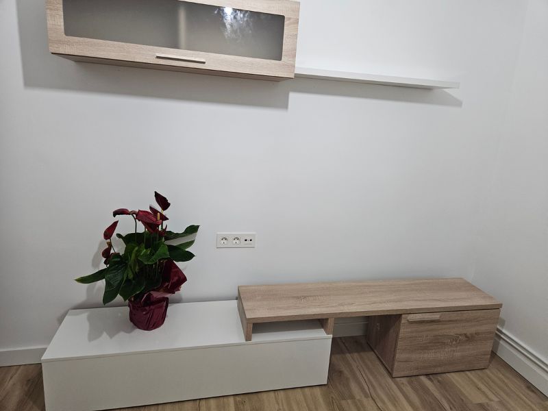Foto de cliente de Mueble rinconero para salón Nexus en color Roble Canadian y Blanco Brillo 200 cm