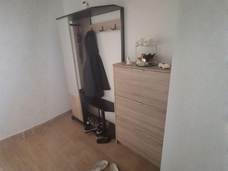 Foto de cliente de Mueble Perchero Recibidor Cobbler Con Espejo Roble Kronberg y Negro 105 cm