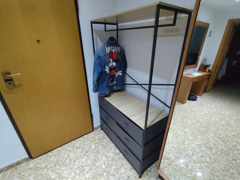 Foto de cliente de Vestidor Abierto Dormitorio Tissa 6 cajones color roble claro y gris oscuro 100x167 cm