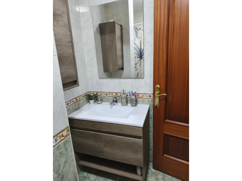 Foto de cliente de Mueble de Baño Pack y Armario Auxiliar Nordik (Incluye Lavabo y Espejo)