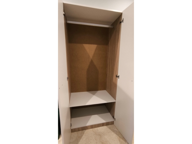 Foto de cliente de Armario 2 Puertas Tibet Color Roble Cambrian y Blanco 79x180 cm