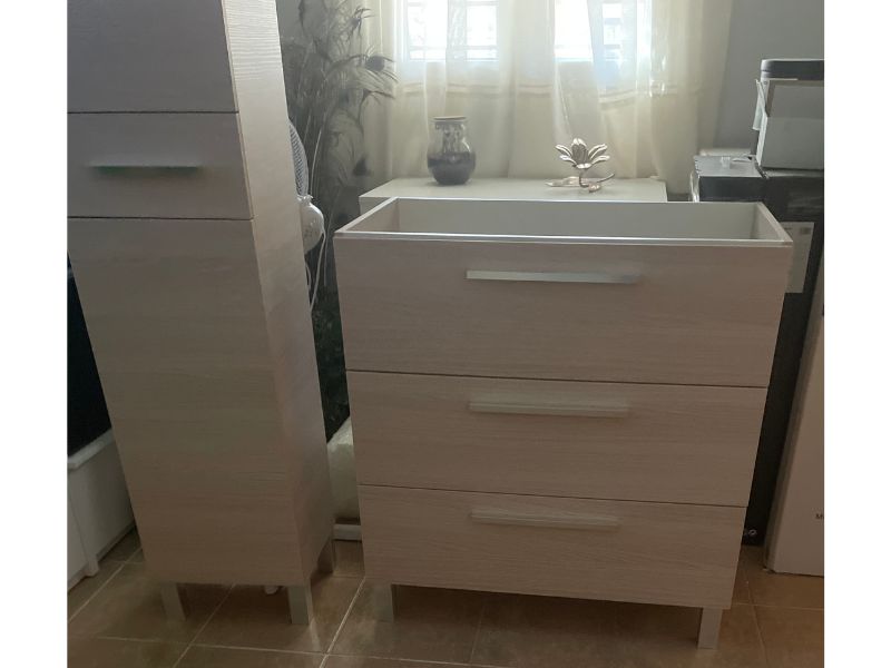 Foto de cliente de Mueble de Baño Pack Taria con Columna Athenea y Lavamanos Color Roble (Incluye espejo)