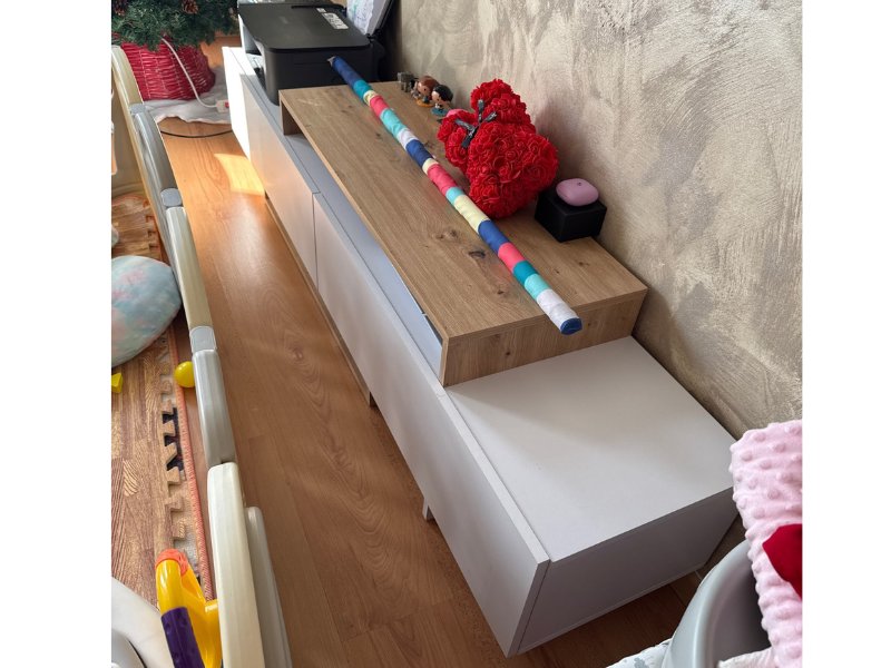 Foto de cliente de Mueble de Salón Opole 2 Puertas Color Blanco Mate y Roble Claro 180 cm